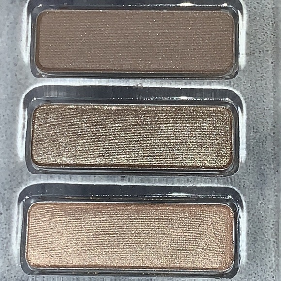 NEW MAC Enchanted Eve Eyeshadow Singles MAC Holiday - Picture 2 of 13